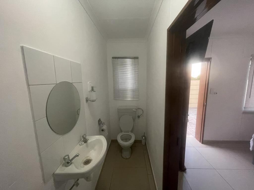 Sabrina Guesthouse Tsumeb Esterno foto